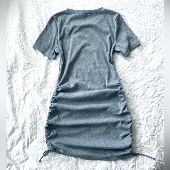 LIKE NEW only worn once ⭐️
Ribbed, adjustable, ruched dress. - Picture 2 of 3